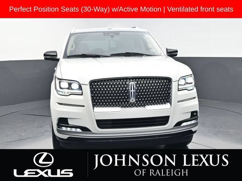 Used 2023 Lincoln Navigator L Reserve AWD/4WD image 4