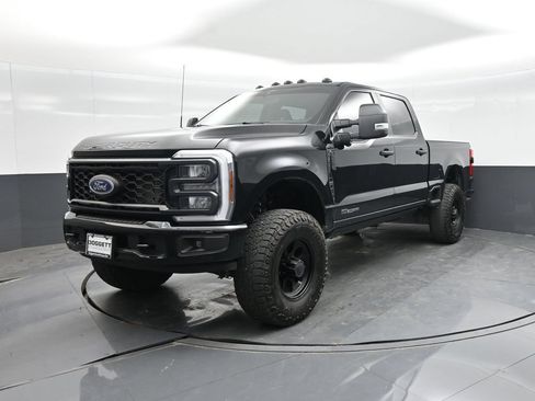 Certified 2025 Ford F250 XL w/ STX Appearance Package AWD/4WD image 1