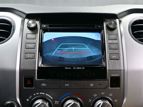 Used 2017 Toyota Tundra SR5 image 18