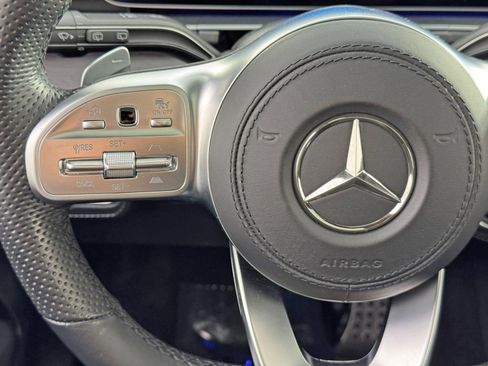 Used 2021 Mercedes-Benz GLS 580 4MATIC image 23