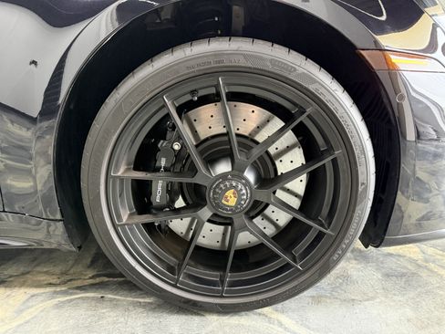 Used 2025 Porsche 911 Carrera GTS RWD image 36