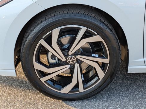 New 2026 Volkswagen Jetta SEL image 10