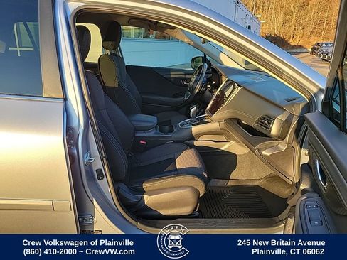 Used 2023 Subaru Outback Premium image 17