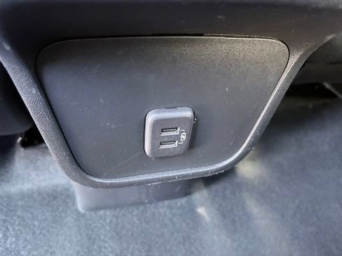 Used 2022 Chevrolet Equinox LS w/ LS Convenience Package FWD image 10