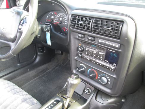 Used 2001 Chevrolet Camaro LT image 28