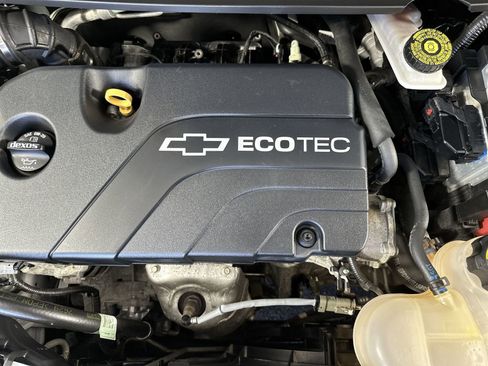 Used 2020 Chevrolet Spark LT image 32