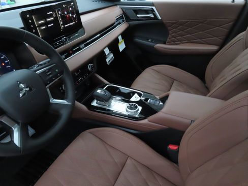 New 2026 Mitsubishi Outlander SEL FWD image 22