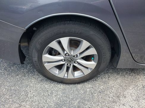 Used 2015 Honda Accord LX image 7