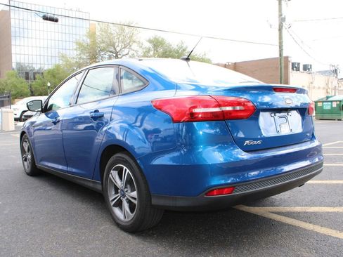 Used 2018 Ford Focus SE FWD image 5