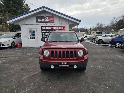 Used 2014 Jeep Patriot Sport w/ Power Value Group image 2