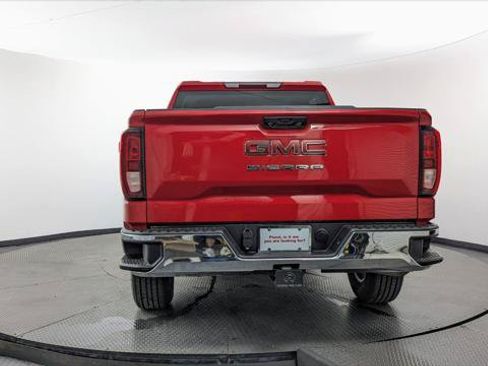 Used 2022 GMC Sierra 1500 Pro w/ Pro Value Package AWD/4WD image 7