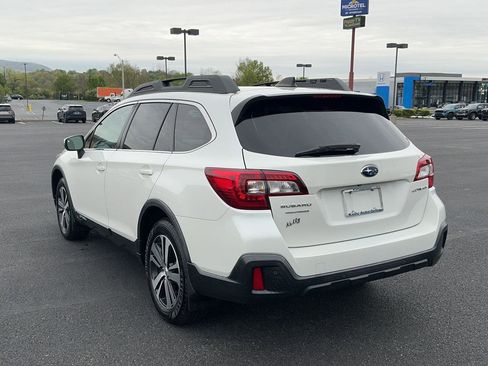 Used 2019 Subaru Outback 2.5i Limited AWD/4WD image 11