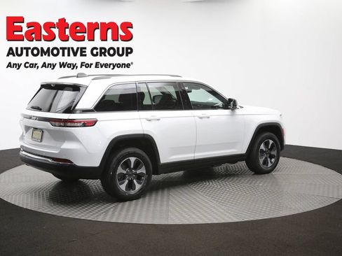 Used 2022 Jeep Grand Cherokee Limited 4xe w/ Luxury Tech Group II AWD/4WD image 46