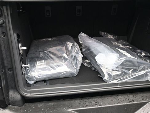 Used 2024 Ford Bronco Wildtrak image 30