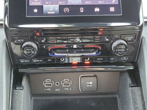 Used 2021 Jeep Grand Cherokee L Altitude image 25