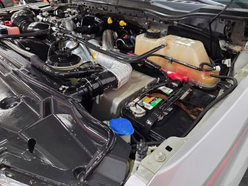 Used 2017 Ford F250 Platinum w/ Platinum Ultimate Package image 98