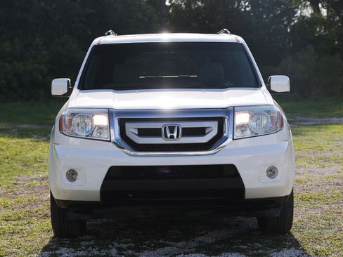Used 2011 Honda Pilot EX image 17