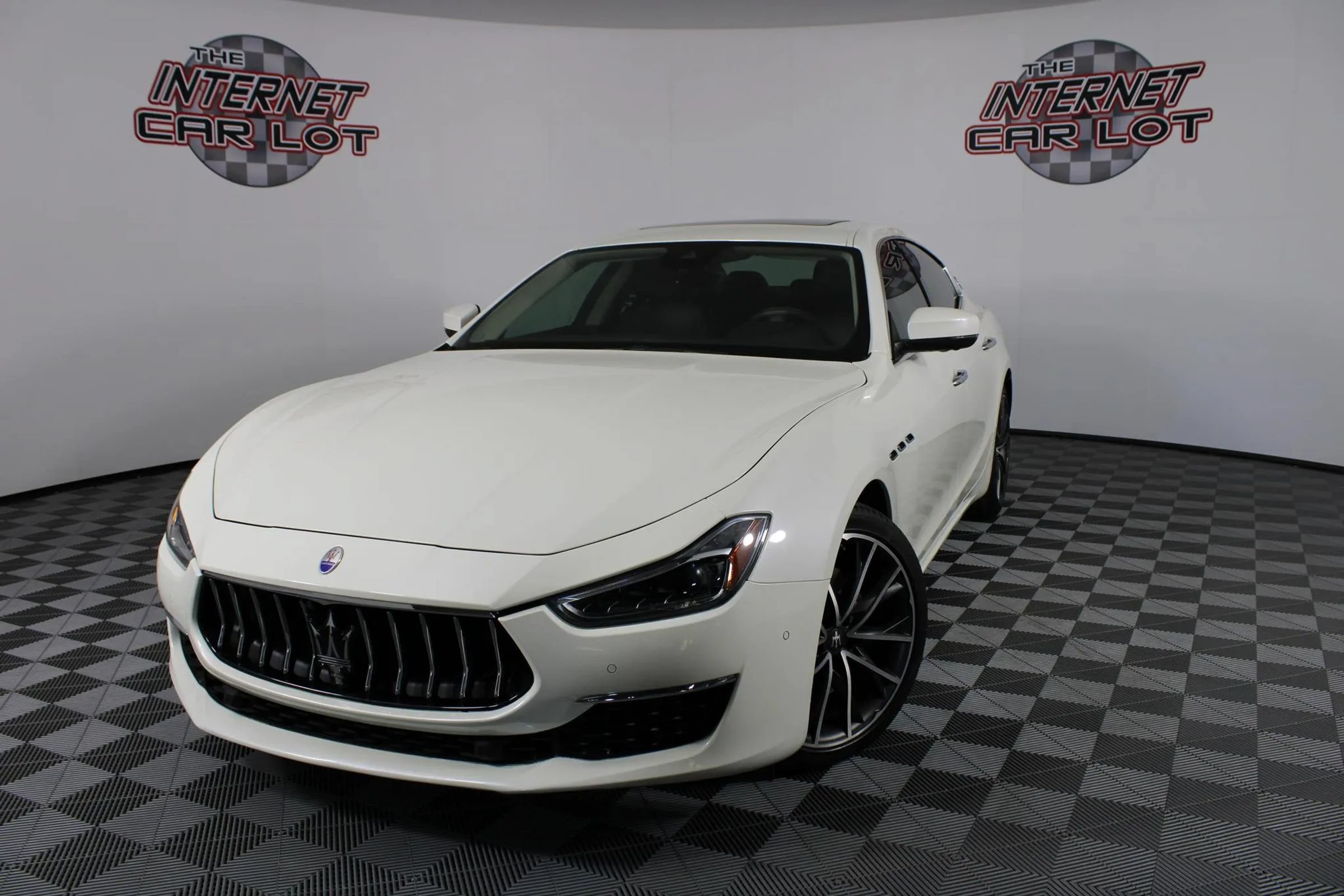 Used 2019 Maserati Ghibli S GranLusso AWD/4WD image 1