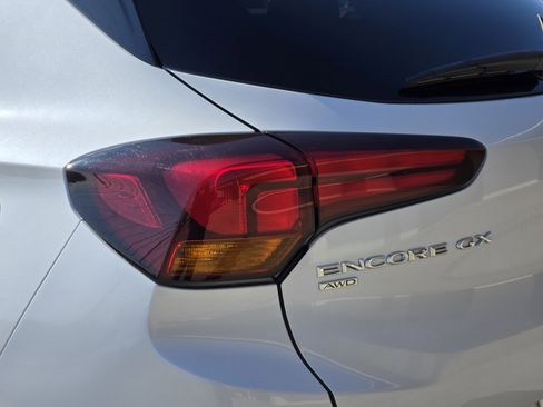 Used 2022 Buick Encore GX Select w/ Advanced Technology Package image 15