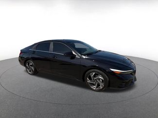 Used 2025 Hyundai Elantra SEL FWD video 2