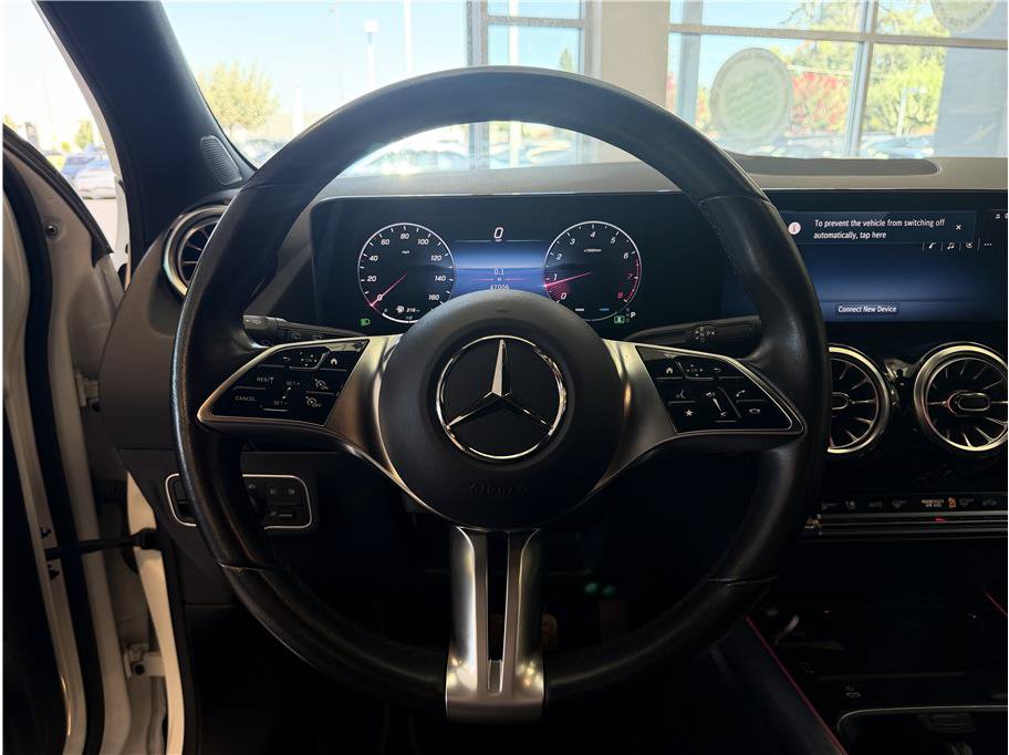 Used 2025 Mercedes-Benz GLA 250 4MATIC image 18