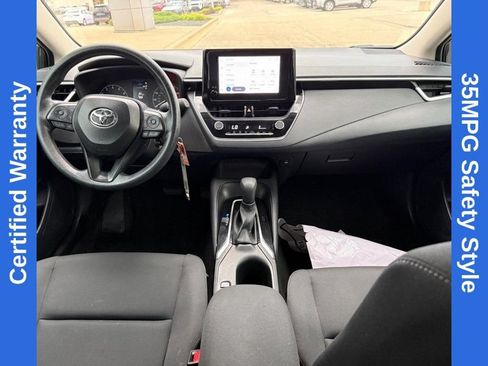 Used 2025 Toyota Corolla LE FWD image 13