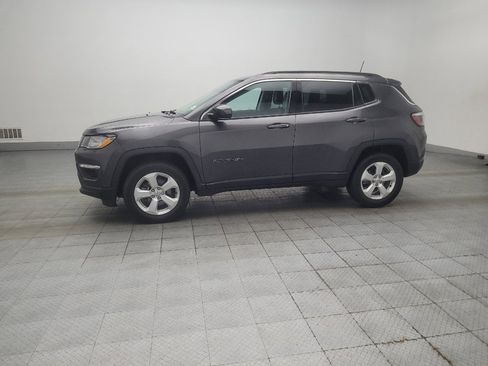 Used 2019 Jeep Compass Latitude w/ Cold Weather Group AWD/4WD image 2