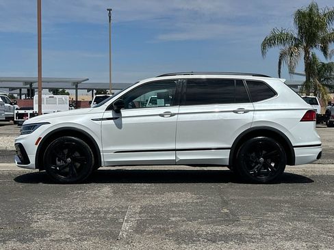 Used 2023 Volkswagen Tiguan SE R-Line AWD/4WD image 6