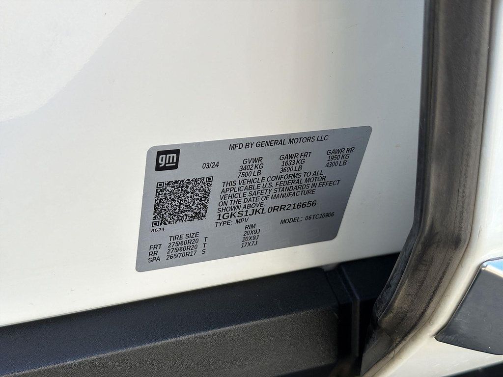 Used 2024 GMC Yukon XL Denali RWD image 35