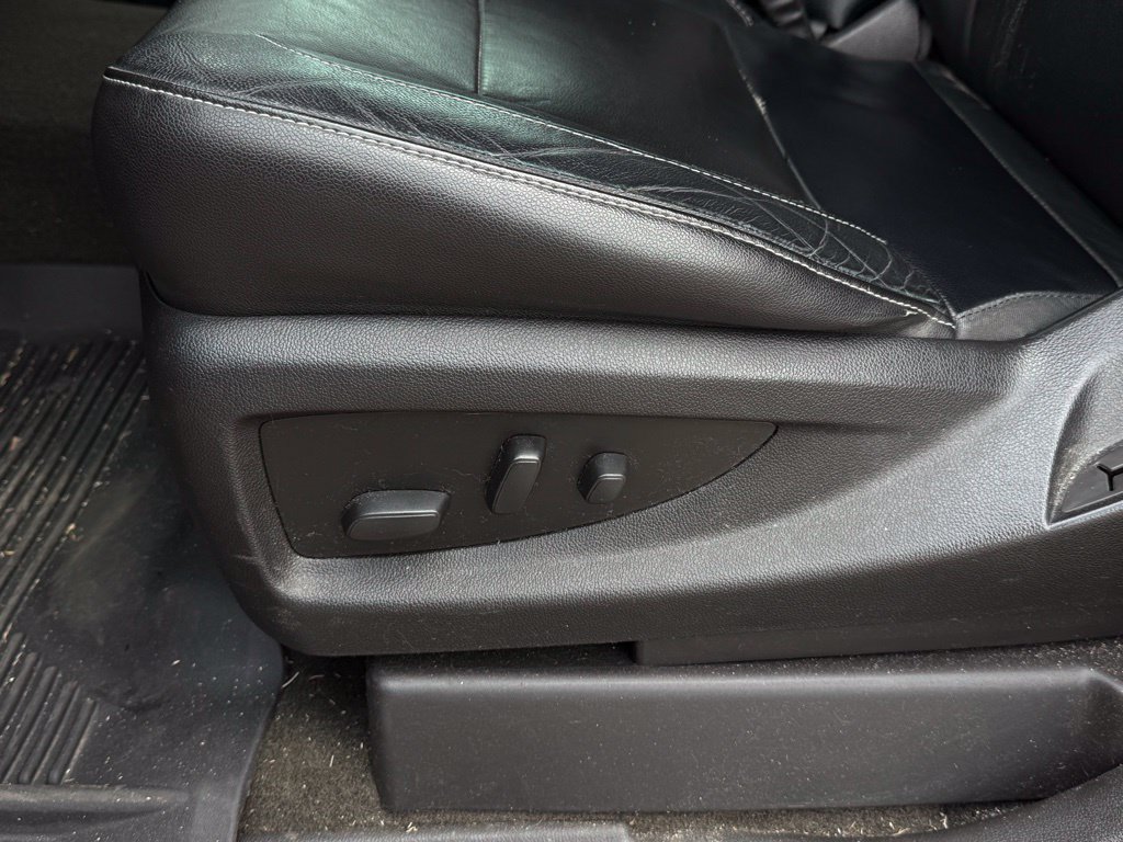 Used 2018 Chevrolet Silverado 1500 LTZ AWD/4WD image 12