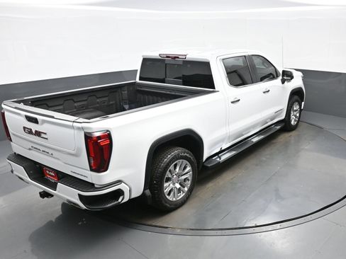 Used 2023 GMC Sierra 1500 Denali w/ Technology Package AWD/4WD image 39