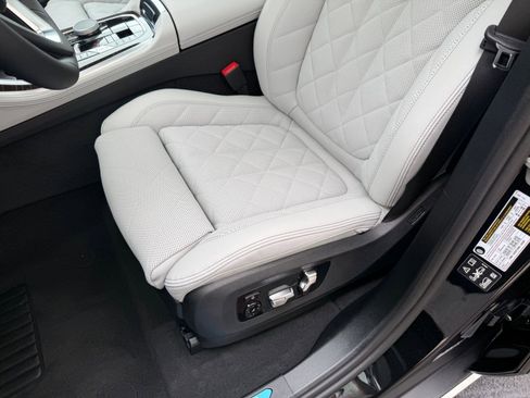 Used 2026 BMW X5 xDrive40i AWD/4WD image 12