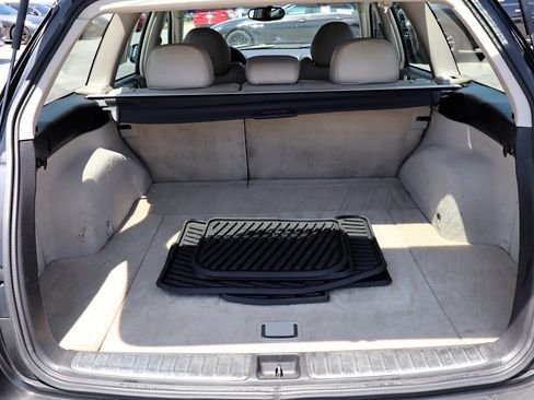 Used 2005 Subaru Outback 2.5XT Limited AWD/4WD image 32