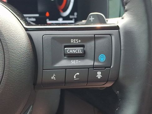 Used 2023 Nissan Pathfinder Platinum w/ Cargo Package AWD/4WD image 23