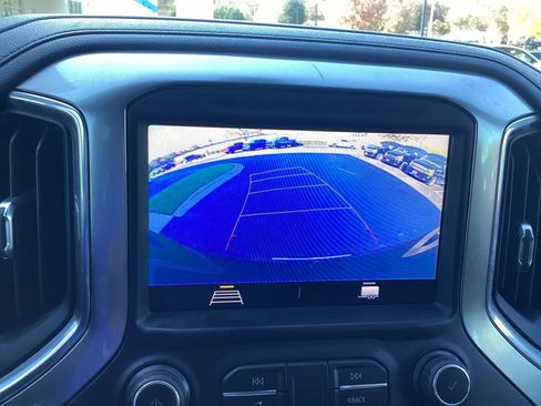 Used 2020 Chevrolet Silverado 1500 LT w/ Trailering Package image 18