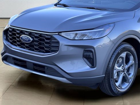 New 2026 Ford Escape ST-Line w/ Cold Weather Package image 34