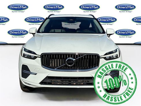 Used 2022 Volvo XC60 B5 Momentum w/ Protection Package Premier FWD image 2