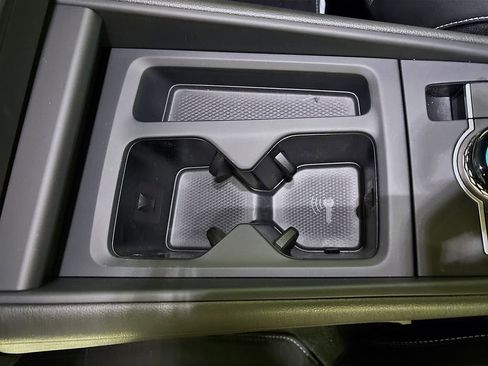 New 2025 Volkswagen Tiguan SE R-Line image 15