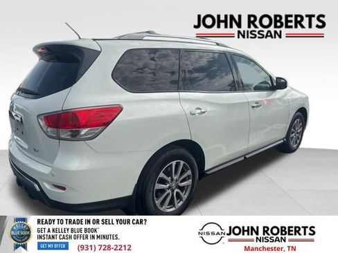 Used 2015 Nissan Pathfinder SV w/ Trailer Tow Package image 6