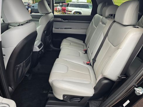 Used 2020 Hyundai Palisade SEL FWD image 11