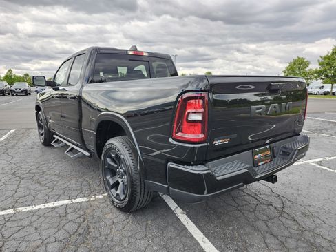Used 2025 RAM 1500 Big Horn AWD/4WD image 17