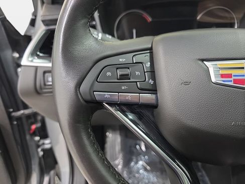 Certified 2025 Cadillac XT6 Premium Luxury AWD/4WD image 14