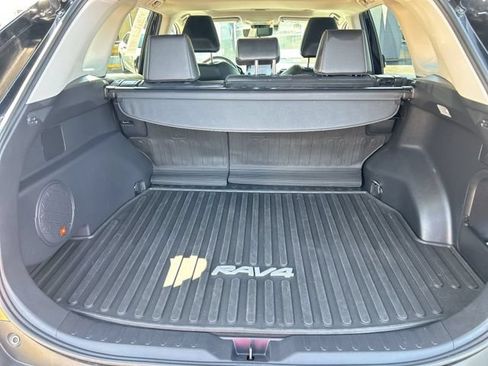 Used 2021 Toyota RAV4 XLE Premium AWD/4WD image 12