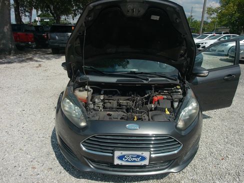Used 2016 Ford Fiesta SE FWD image 31