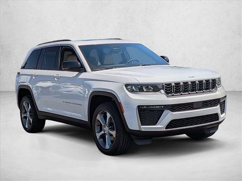 New 2026 Jeep Grand Cherokee Limited RWD image 6