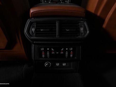 Used 2021 Lamborghini Urus image 35