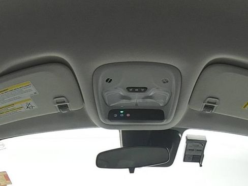 Used 2025 Chevrolet TrailBlazer LT FWD image 27