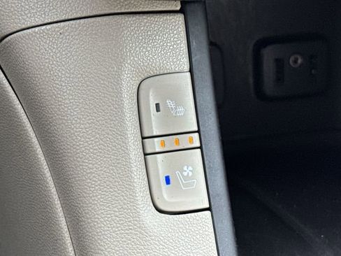 Used 2019 GMC Acadia Denali w/ LPO, Floor Liner Package FWD image 26