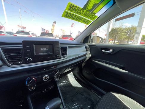 Used 2019 Kia Rio LX image 22