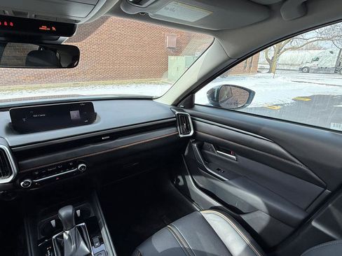 Used 2025 MAZDA CX-50 AWD 2.5 Hybrid w/ Premium Pkg image 18